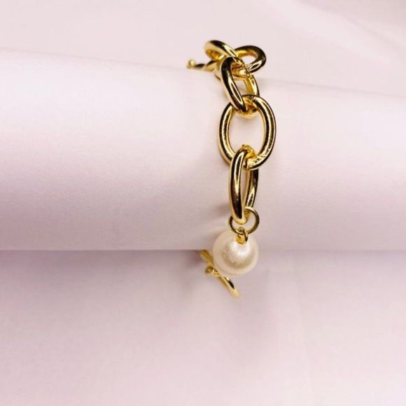 NWT Pearl Chain Bracelet - 33 - Picture 2 of 2